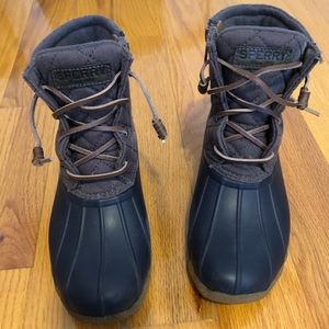 Size 6 sperry saltwater quilted duck boot